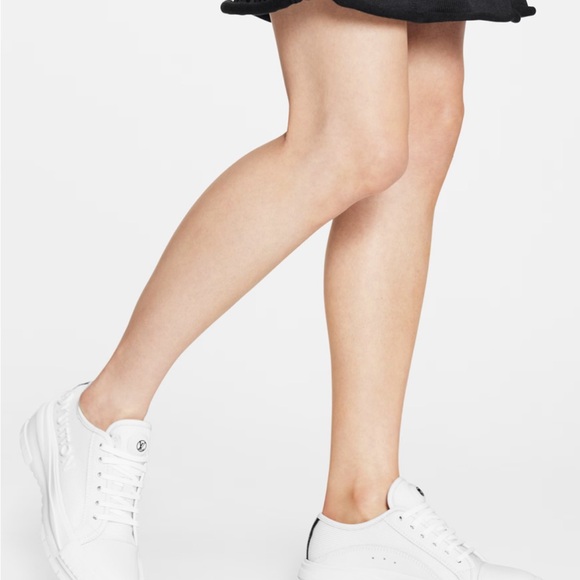 Louis Vuitton Squad Trainer Sneaker Size 36.5 - Picture 5 of 8